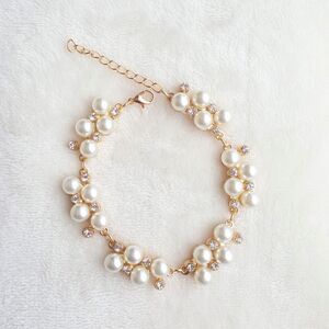 Vintage pearl bracelet A855